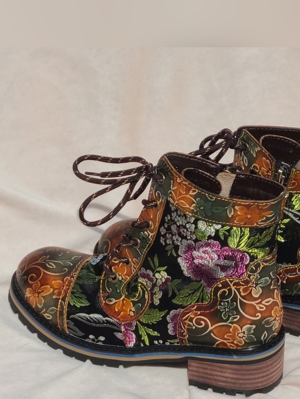 L'artiste by Spring Step MedusaFloral Patchwork Combat Lace UpBoots Size: 9/40 - Picture 3 of 11